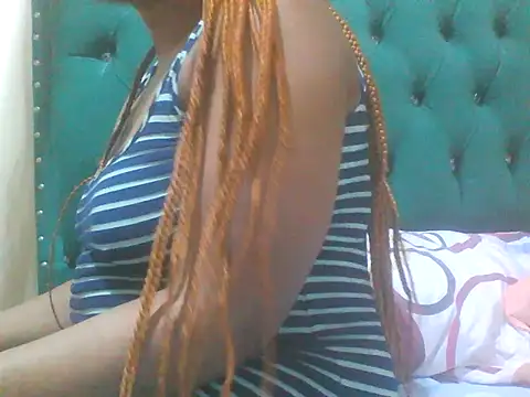 Snapshot of Sexy_Riri chatting on 02.13.26 Sexy Riri online show from 02.13.26