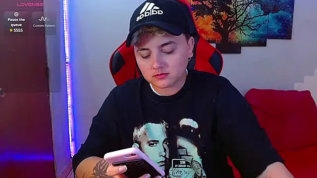 Snapshot of isabeautyx19 chatting on 03.14.25 isabeautyx19 online show from 03.14.25