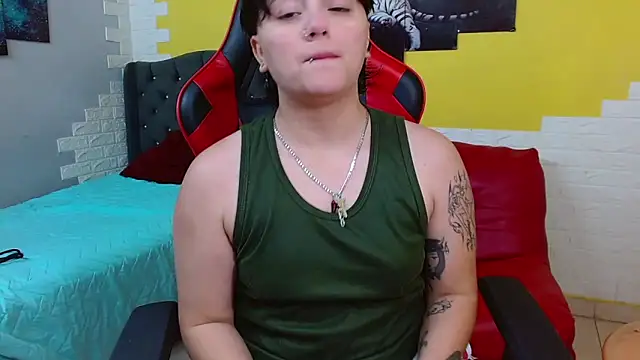 isabeautyx19 online show from 02.18.26