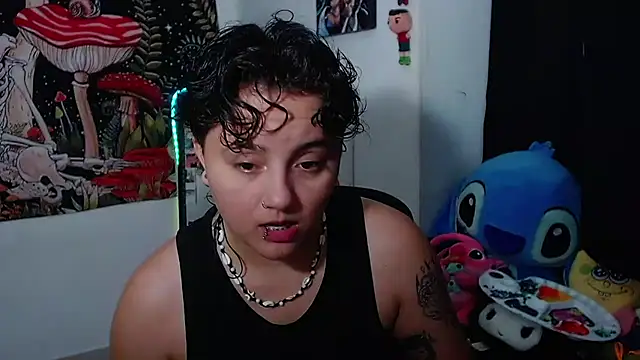 Snapshot of isabeautyx19 chatting on 07.13.26 isabeautyx19 online show from 07.13.26