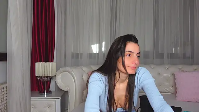 Snapshot of NinaCrystal1 chatting on 01.29.25 NinaCrystal1 online show from 01.29.25