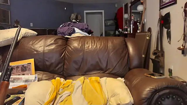 Snapshot of PincheDave4u chatting on 12.25.24 PincheDave4u online show from 12.25.24