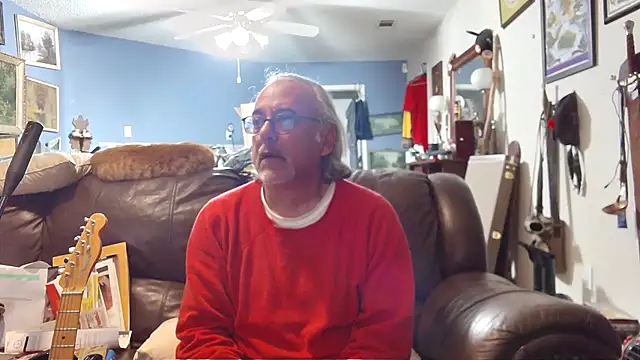 Snapshot of PincheDave4u chatting on 01.18.25 PincheDave4u online show from 01.18.25