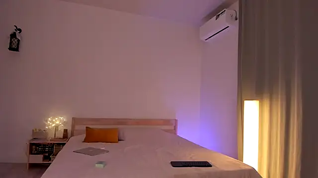 Snapshot of loove_melody chatting on 10.15.25 loove melody online show from 10.15.25