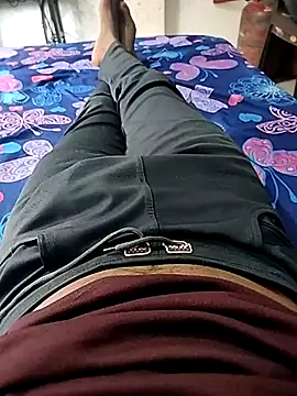 GaramchutLand96 online show from 04.21.26