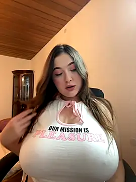 Kamilla Loop online show from 09.18.25