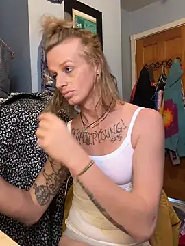 Cutetrans90 online show from 03.04.25