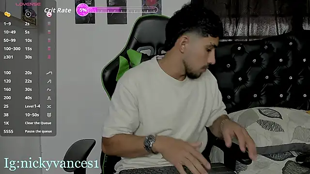 Snapshot of nicky_vances chatting on 02.22.26 nicky vances online show from 02.22.26