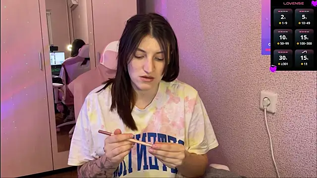 Katrin  kiss online show from 02.10.25