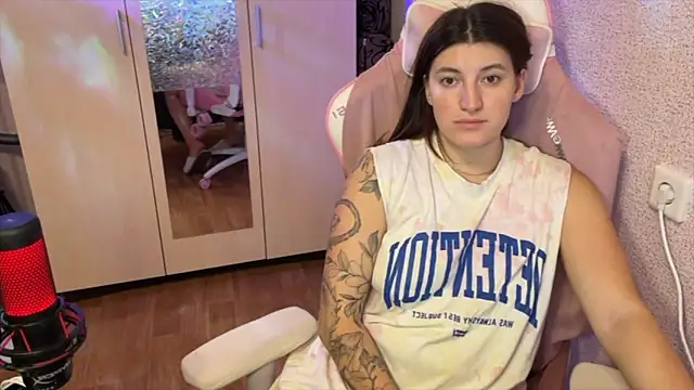 Snapshot of Katrin__kiss chatting on 02.07.26 Katrin kiss online show from 02.07.26