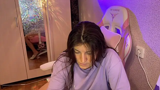Snapshot of Katrin__kiss chatting on 04.19.26 Katrin kiss online show from 04.19.26