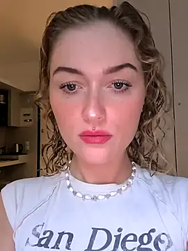 Snapshot of Goldloeckchen159 chatting on 12.28.24 Goldloeckchen159 online show from 12.28.24