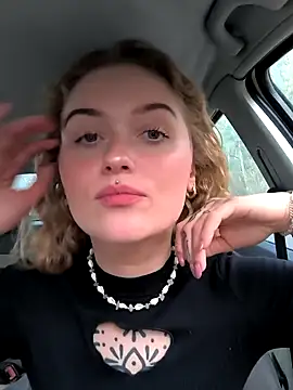 Snapshot of Goldloeckchen159 chatting on 01.12.25 Goldloeckchen159 online show from 01.12.25