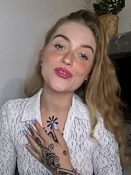 Snapshot of Goldloeckchen159 chatting on 02.05.25 Goldloeckchen159 online show from 02.05.25