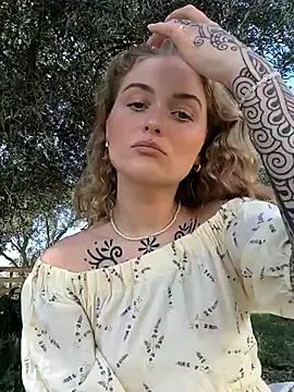 Snapshot of Goldloeckchen159 chatting on 03.14.25 Goldloeckchen159 online show from 03.14.25