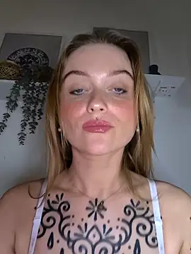 Snapshot of Goldloeckchen159 chatting on 10.11.25 Goldloeckchen159 online show from 10.11.25