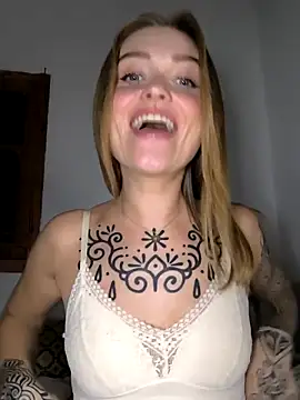 Snapshot of Goldloeckchen159 chatting on 11.27.25 Goldloeckchen159 online show from 11.27.25