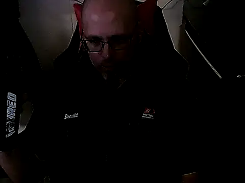 KrazyLegz online show from 10.09.25