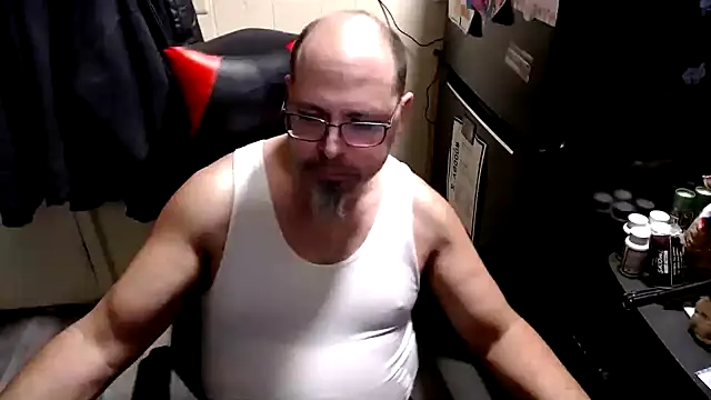 KrazyLegz online show from 12.17.25