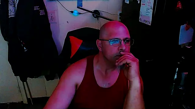 KrazyLegz online show from 04.26.26