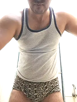 Snapshot of johny_69d@xh chatting on 12.05.25 johny 69dxh online show from 12.05.25