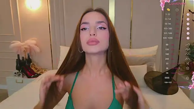 BellaHalles online show from 10.26.25