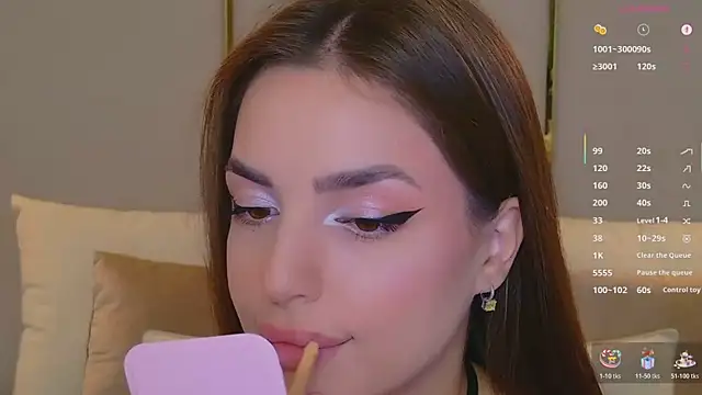 BellaHalles online show from 11.26.25