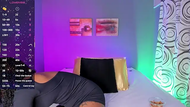 EmmaSmith06 online show from 09.10.25