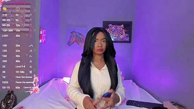 EmmaSmith06 online show from 10.10.25