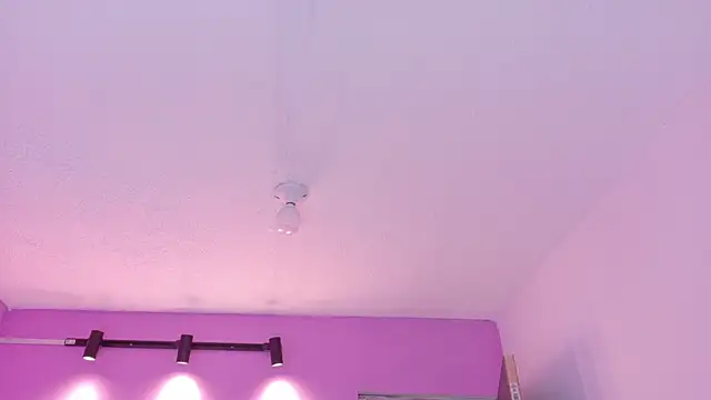 LoveQueen2 online show from 03.26.26