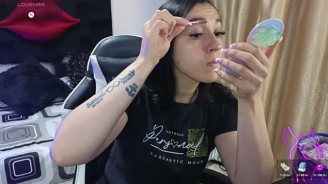 Majuu   online show from 12.15.25