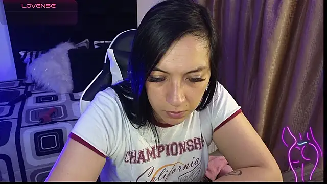 Snapshot of Majuu__ chatting on 02.03.26 Majuu online show from 02.03.26