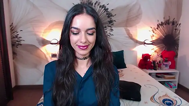 KatherineBisou online show from 10.08.25