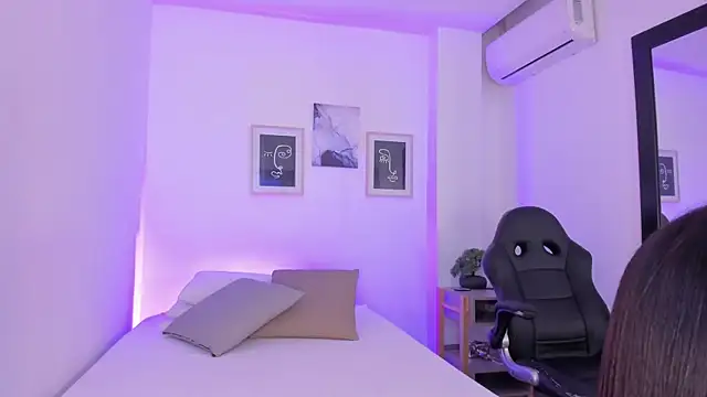 emelie 89 online show from 02.01.25