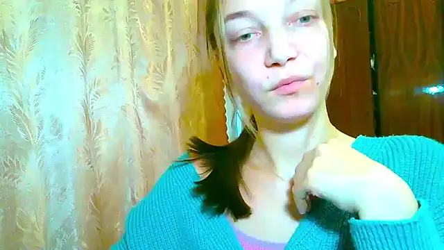 EmillyPlay online show from 11.21.25