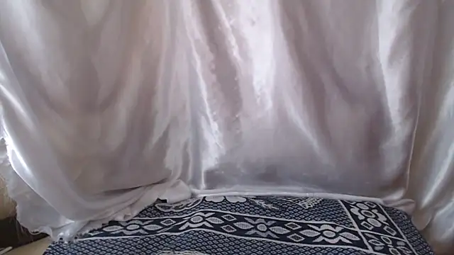 Burberrry  online show from 04.09.26