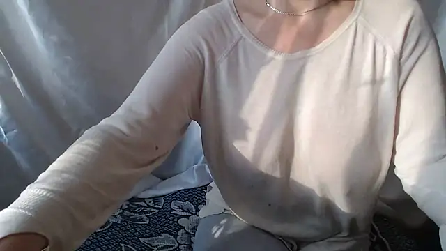 Burberrry  online show from 05.20.26