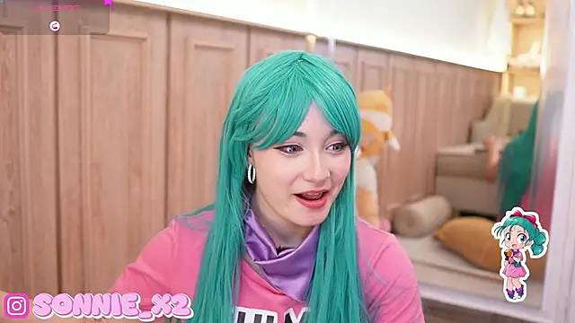 Snapshot of Sonnie_ chatting on 12.18.24 Sonnie online show from 12.18.24