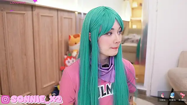 Snapshot of Sonnie_ chatting on 01.06.25 Sonnie online show from 01.06.25