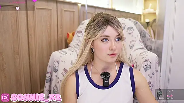 Snapshot of Sonnie_ chatting on 01.08.25 Sonnie online show from 01.08.25