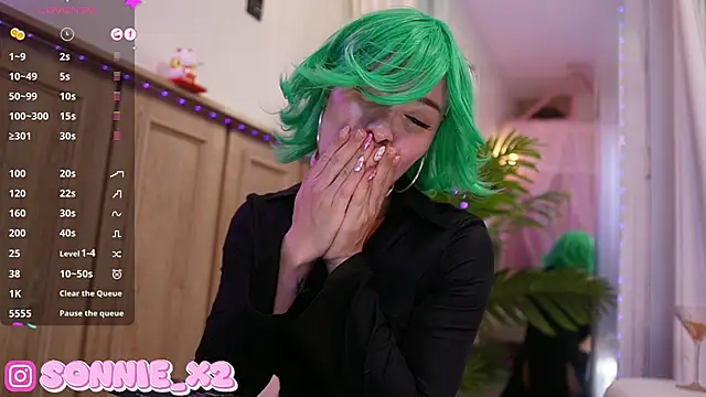 Snapshot of Sonnie_ chatting on 02.20.25 Sonnie online show from 02.20.25