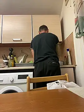 Snapshot of Yourhotboy_42 chatting on 03.04.25 Yourhotboy 42 online show from 03.04.25