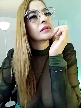 Alessandra Schmoll online show from 03.17.25