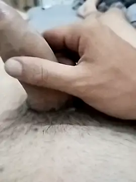 Snapshot of quierodarleche69 chatting on 12.15.24 quierodarleche69 online show from 12.15.24