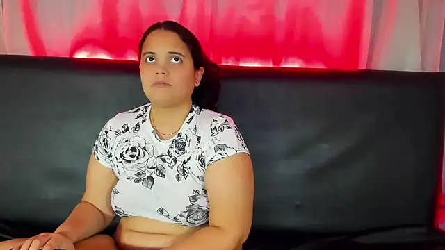 brunnette hot online show from 03.11.25