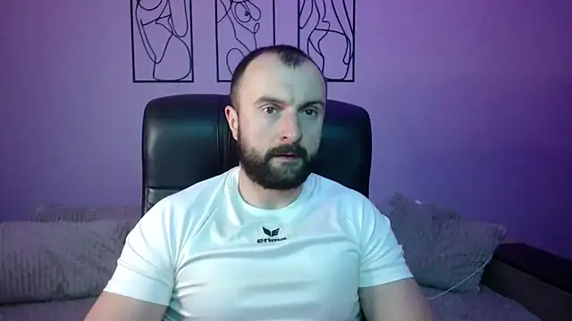 brindlefly6969 online show from 04.11.26