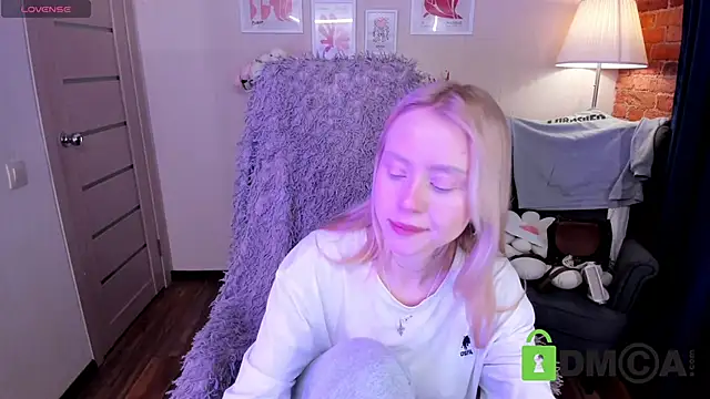 Snapshot of MalenaErnman chatting on 01.20.25 MalenaErnman online show from 01.20.25