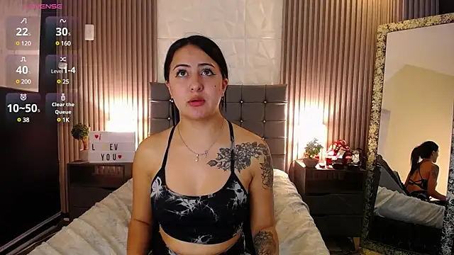 Snapshot of isabella_smith_ chatting on 12.10.24 isabella smith online show from 12.10.24