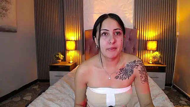 Snapshot of isabella_smith_ chatting on 12.13.24 isabella smith online show from 12.13.24