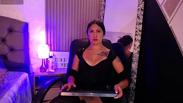 Snapshot of isabella_smith_ chatting on 01.30.25 isabella smith online show from 01.30.25